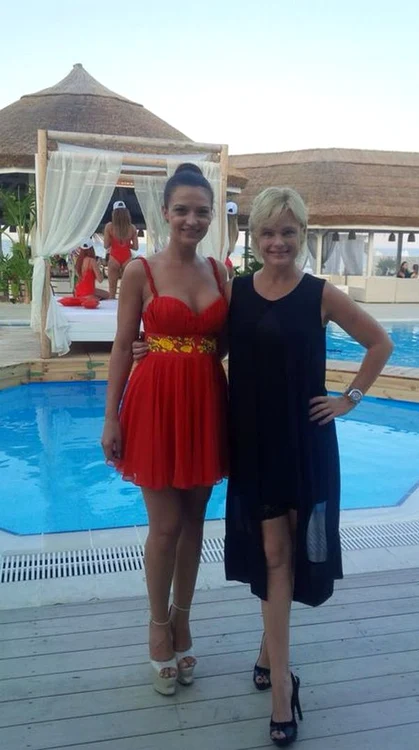 Erika Eneniak şi Andreea Dogaru