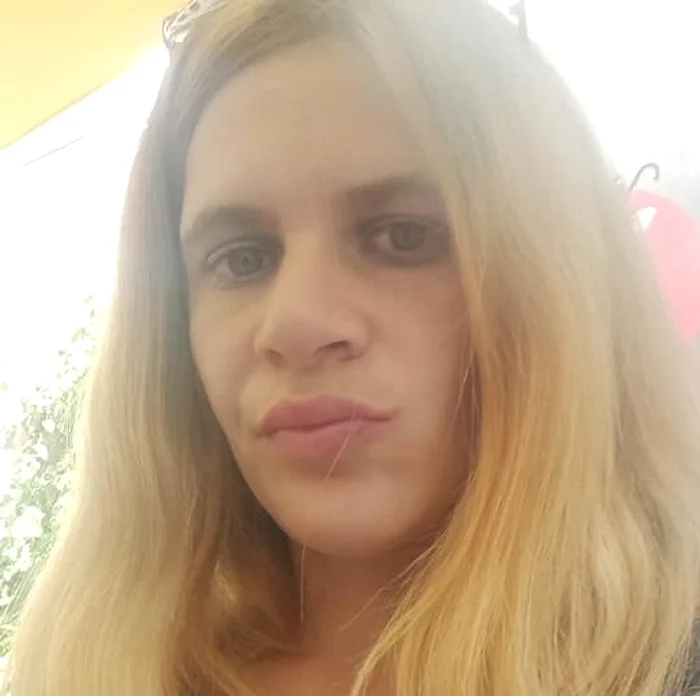 
    Andreea și-a lăsat copiii nesupravegheați, iar aceștia au căzut de la etajul 10Foto: Facebook  