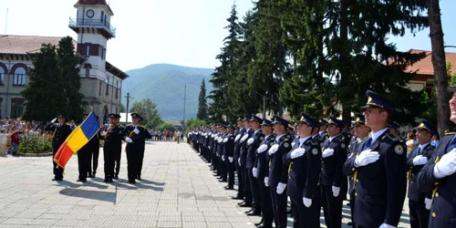 Ministrul Justiţiei va participa la ceremonia noii promoţii de agenţi de penitenciare de la Tîrgu Ocna
