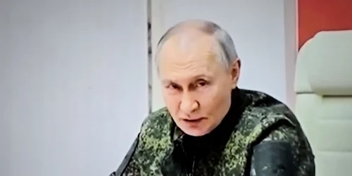 Vladimir putin tinuta militara 1, captura video jpg