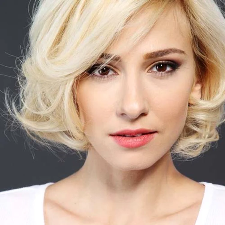 
    Dana Rogoz a renunţat la haineFOTO: Arhiva personală  