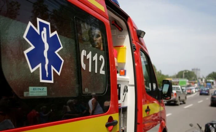 Un echipaj SMURD s-a deplasat la faţa locului