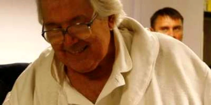 Prof.dr. Alexandru Pesamosca a primit numai cuvinte de laudă din partea cititorilor Adevărul.ro. 