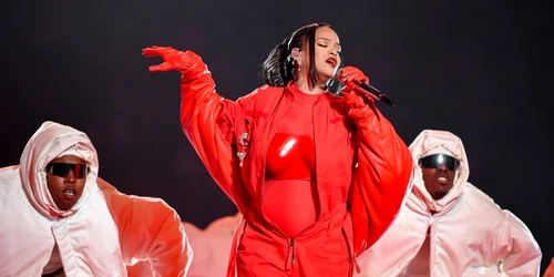 Rihanna însărcinata Super Bowl Foto profimedia 0755633042 jpg