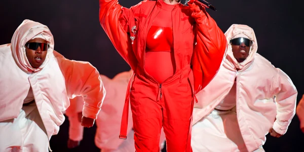 Rihanna însărcinata Super Bowl Foto profimedia 0755633042 jpg