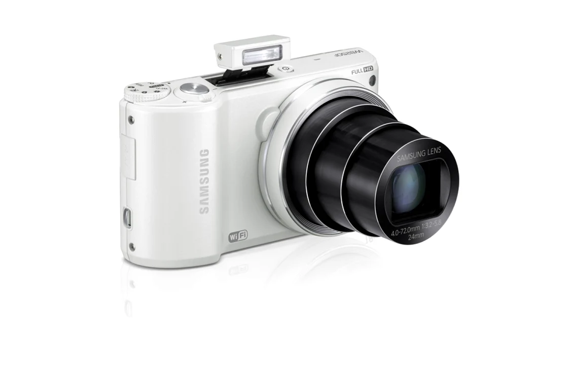 Camera Samsung WB250F poate fi achiziţionată cu 1.149 lei din magazinele din România