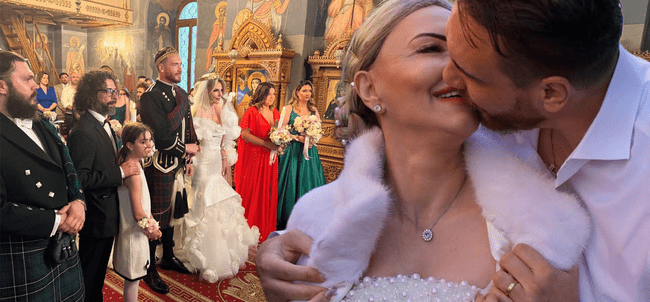Nuntă princiară la Palatul Știrbey! Marius Moga a fost nașul baronesei Nicoleta Scarlat și al lordului Răzvan Vasile de Brattleby! „Am plâns de am rupt!”