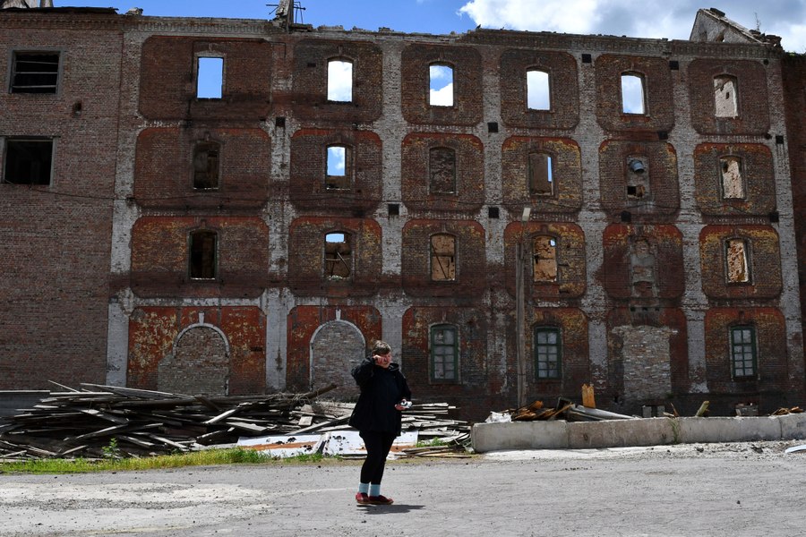 Aproape 1,5 milioane de locuitori din teritoriile ucrainene ocupate au primit cetăţenie rusă (oficial)