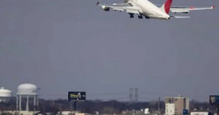 Angajaţi ai companiei American Airlines, arestaţi pentru trafic de cocaină