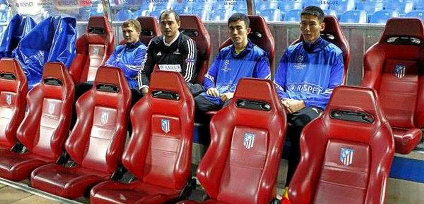 
    Aşa a arătat banca de rezervă a celor de la Astana pe Vicente Calderon. Titularii au fost odihniţi pentru marele meci, cu Kairat Almaty, din campionatFoto Click!  