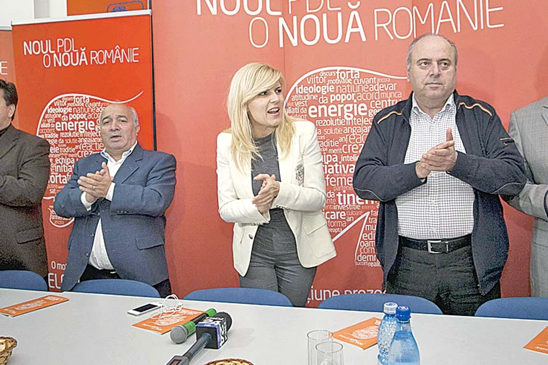 7 martie. Elena Udrea a susţinut un  discurs în faţa membrilor PDL. Ea şi-a  prezentat moţiunea cu care candidează  la preşedinţia partidului, intitulată  „Noul PDL. O Nouă Românie” (Fotografii: Mediafax)