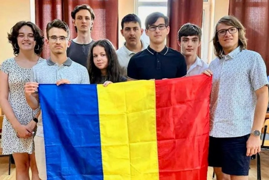 Cel mai bun din lume la Științele Pământului. Daniel Malanca din Botoșani este olimpic de carieră și rămâne să studieze în țară