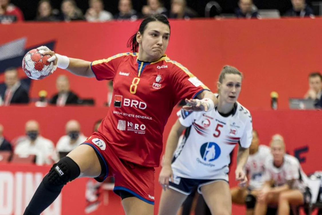 Cristina Neagu e liderul naționalei RomânieiFOTO: Sportpictures.eu