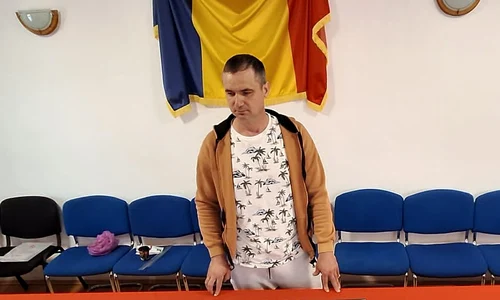 Marius Mangeac, Facebook jpg