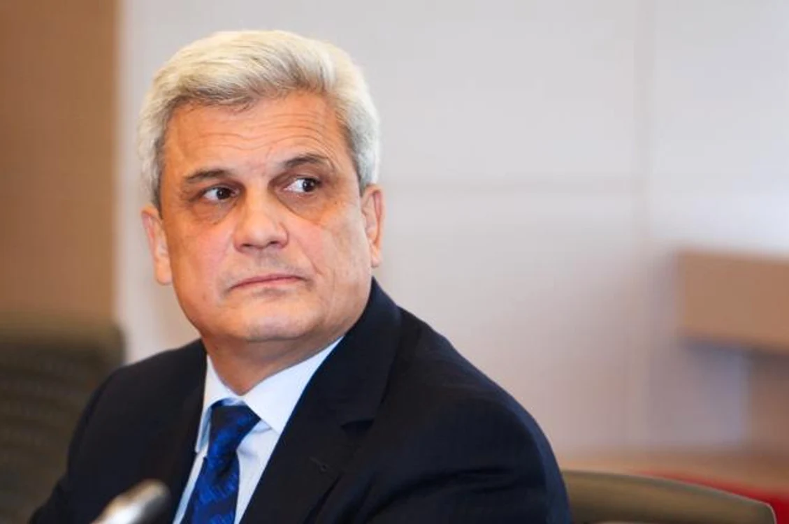 
    Fostul ministru Ion Ariton trebuie să dea socoteală pentru folosirea banilor publici  