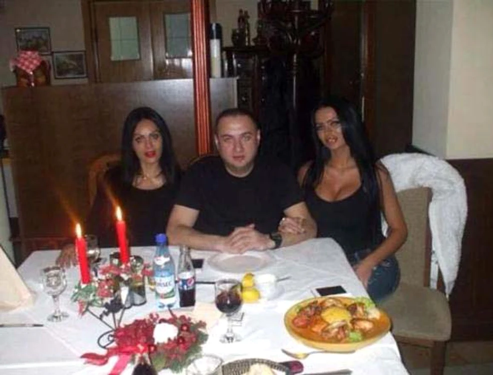 Leo de la Strehaia a făcut sex cu mama RenateiFoto: Click!