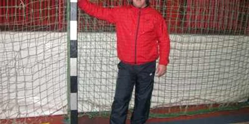 Hunedoara: PORTRET / Cosmin Hendrea a jucat în echipă cu Marian Cozma