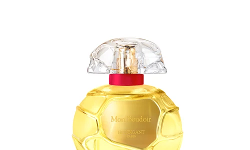 «Mon Boudoir»  Relansarea parfumului Reginei Maria png