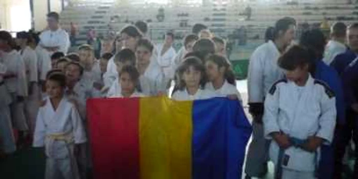 Micuții judoka și-au reprezentat țara la turneul din Serbia