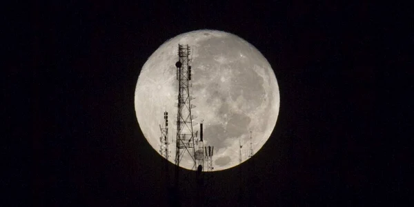 Superluna pe mapamond FOTO AP