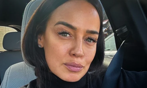 andreea raicu insta png