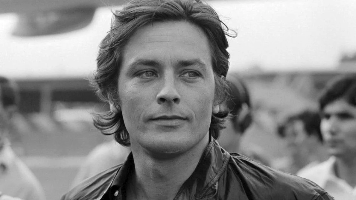 Viața și iubirile lui Alain Delon, rebelul cinematografiei franceze  jpeg