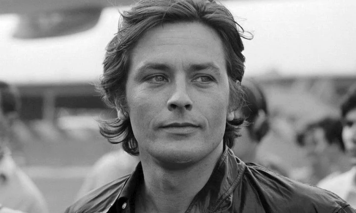 Viața și iubirile lui Alain Delon, rebelul cinematografiei franceze  jpeg