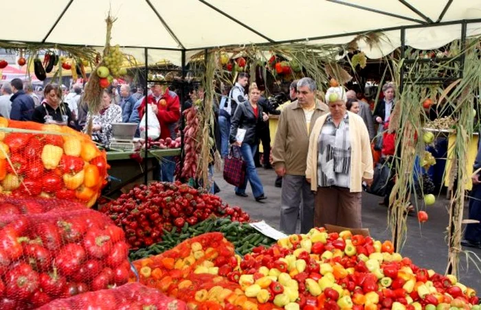 Poliţiştii locali vor supraveghea şi standurile de la târgul de toamnă Foto: Adevărul