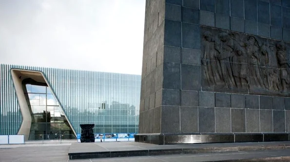 Conferinţa „Dezbateri europene: Evreii şi Holocaustul în discursul public european” şi expoziţia "Imagini din Bucureştiul evreiesc" la Muzeul de Istorie a Evreilor Polonezi din Varşovia jpeg