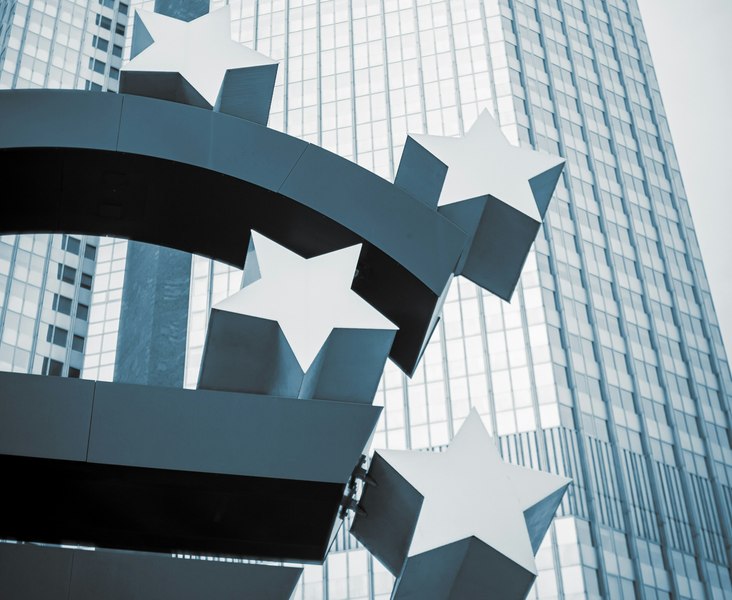 Există pericolul ca Wall Street să se prăbușească pe măsură ce se prefigurează reducerea ratelor?