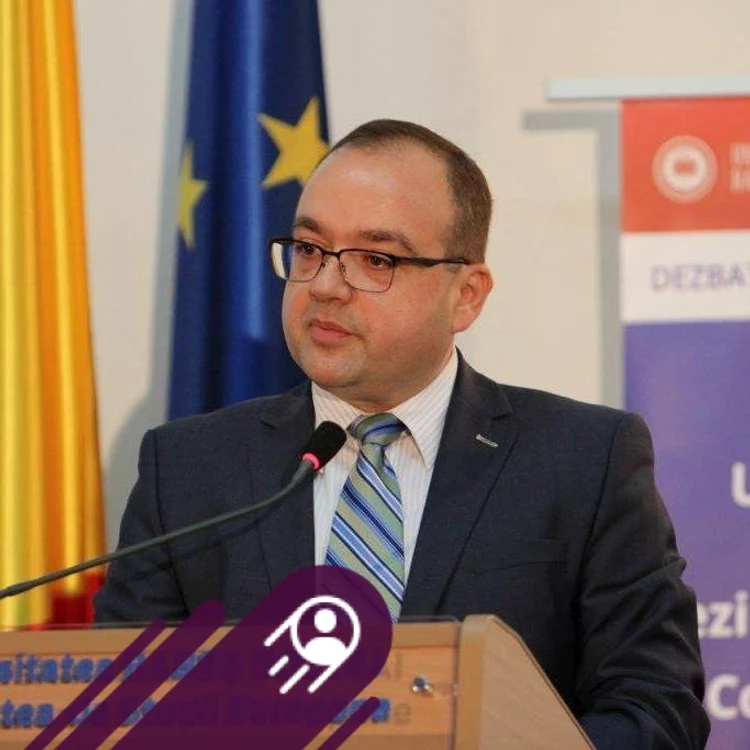 Profesorul Valentin Naumescu