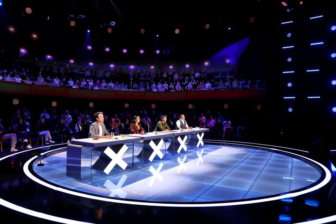 4 juriul romanii au talent 1 jpg jpeg