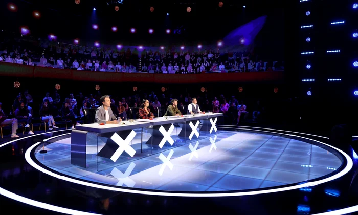 4 juriul romanii au talent 1 jpg jpeg