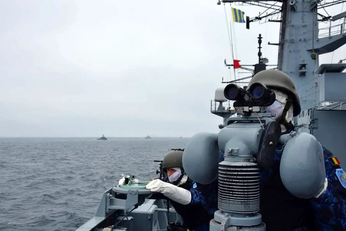 Militari români, exerciții militare la Marea Neagră FOTO: MApN