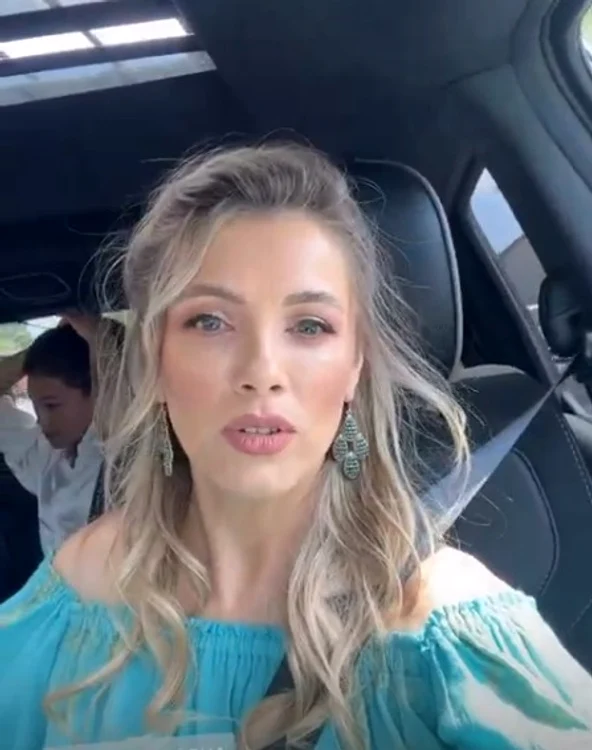 Andreea Ibacka la botezul lui Tiago