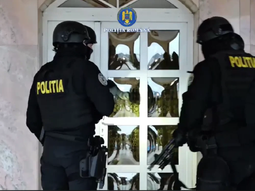 Percheziții într-o primărie din Buzău și la mai multe domicilii pentru presupuse fraude la decontarea cazării și hranei refugiaților ucraineni