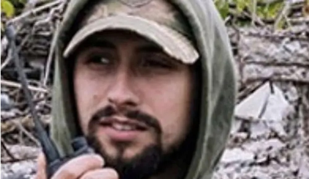Un fost soldat britanic care lupta în Ucraina a fost găsit mort cu mâinile legate. O anchetă a fost declanșată