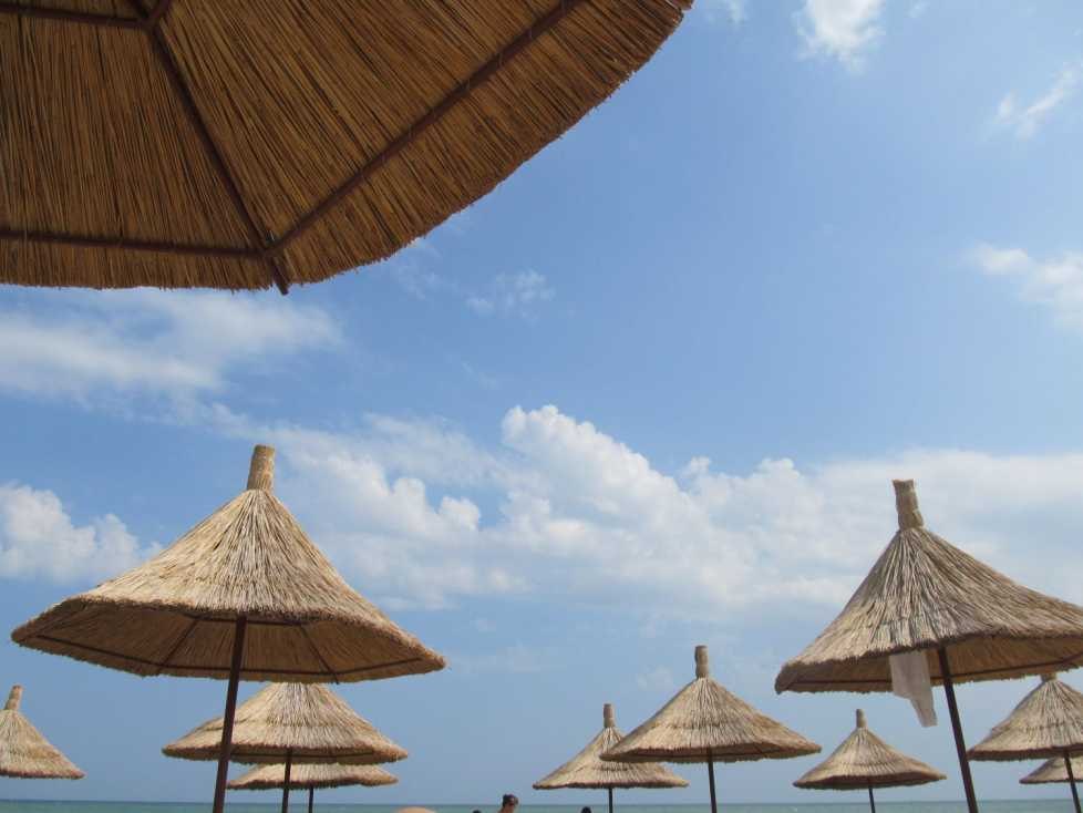 Cât costă să stai o noapte în Mamaia de 1 Mai: prețuri comparabile cu cele din Dubai Cât costă să stai o noapte în Mamaia de 1 Mai: prețuri comparabile cu cele din Dubai