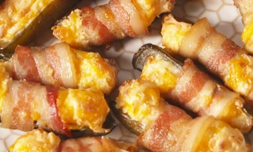 antreu cu bacon şi castraveciori jpeg