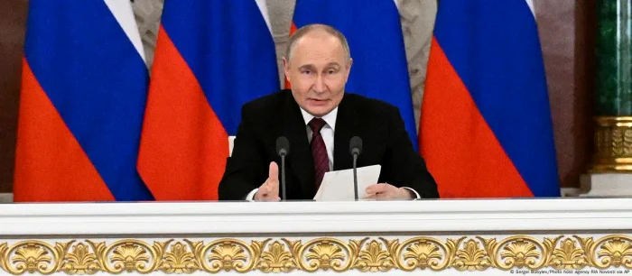 Preşedintele Rusiei, Vladimir Putin, a făcut declaraţii duminică jurnaliştilor la Kremlin