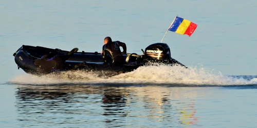 Antrenamente scafandrii de luptă FOTO navy.ro