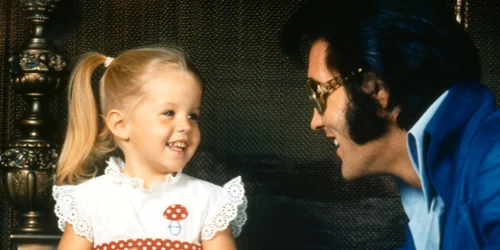 Lisa Marie Presley si Elvis Foto GettyImages 1405605249 jpg