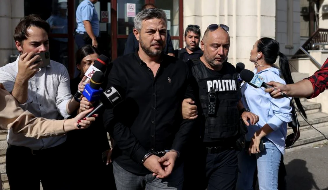 Patronii stației de la Crevedia. FOTO - Inquam Photos / Sabin Cirstoveanu