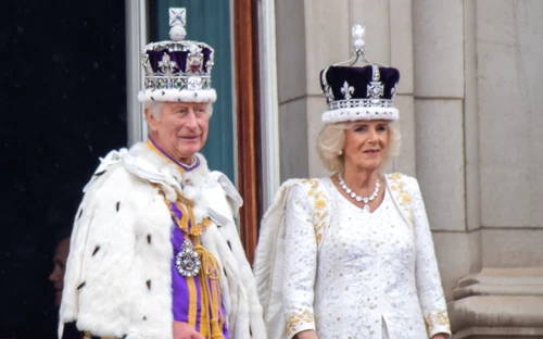 Regele Charles coroana  foto   Shutterstock jpg