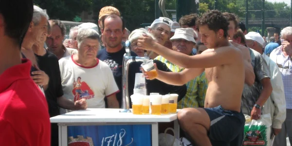 <b> Timişoara</b>: Cea mai mare halbă de bere din lume a fost prezentată de zilele oraşului