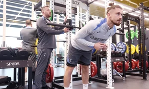 Radu Dragusin (tottenhamhotspur com) jpg