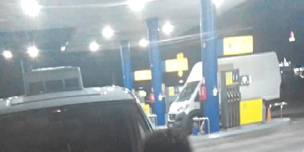 Benzinăria din Veştem - Sibiu în care un cetăţean bulgar a fost găsit mort în maşină Foto Adevărul