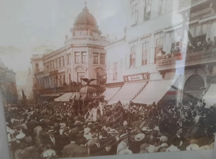 Românii l-au condus pe ultimul drum pe Aurel Vlaicu FOTO Casa memorială Aurel Vlaicu