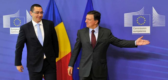 În vară, Barroso i-a dat o listă cu 11 puncte premierului Victor Ponta FOTO AFP