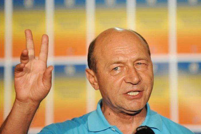 Preşedintele suspendat Traian Băsescu face din nou declaraţii de presă de la sediul său de campanie